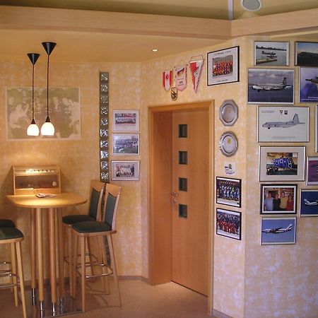 Hotel Neuses クックスハーフェン エクステリア 写真