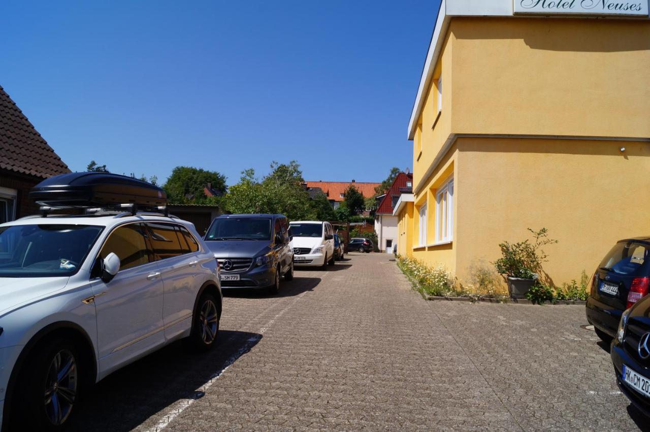 Hotel Neuses クックスハーフェン エクステリア 写真
